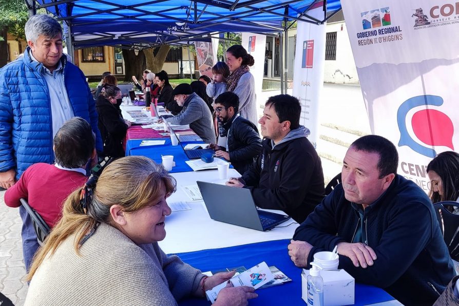 Vecinos de la comuna de Navidad recibieron felices el programa Gobierno en Terreno