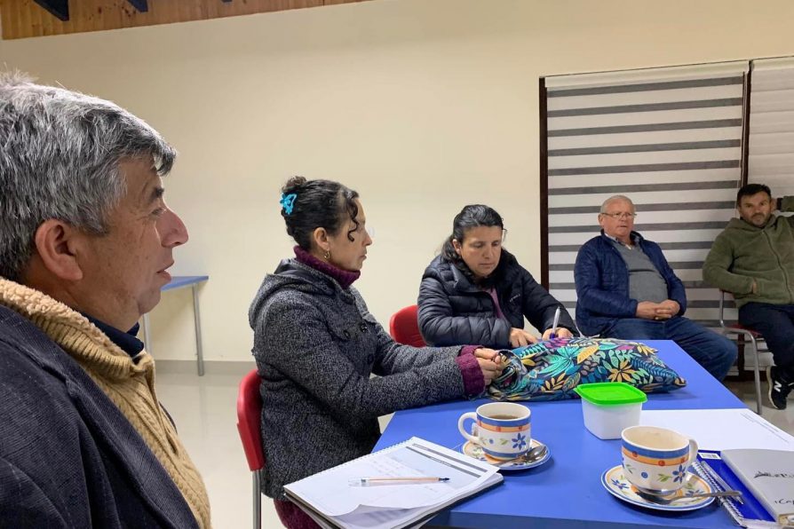 Vecinos de El Potrero y Las Viñas recibieron la visita del Delegado Presidencial Provincial de Cardenal Caro